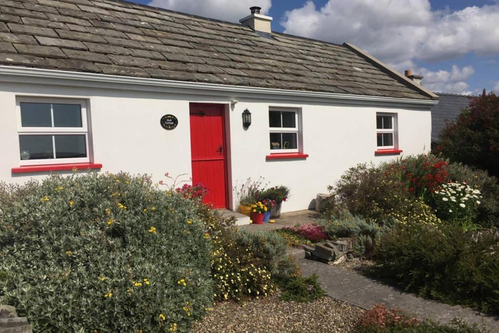 Red Stonecutters Cottage, Doolin Carrowauff 外观 照片
