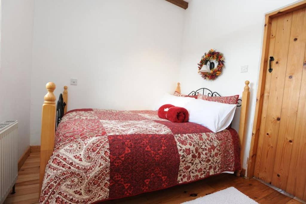 Red Stonecutters Cottage, Doolin Carrowauff 外观 照片