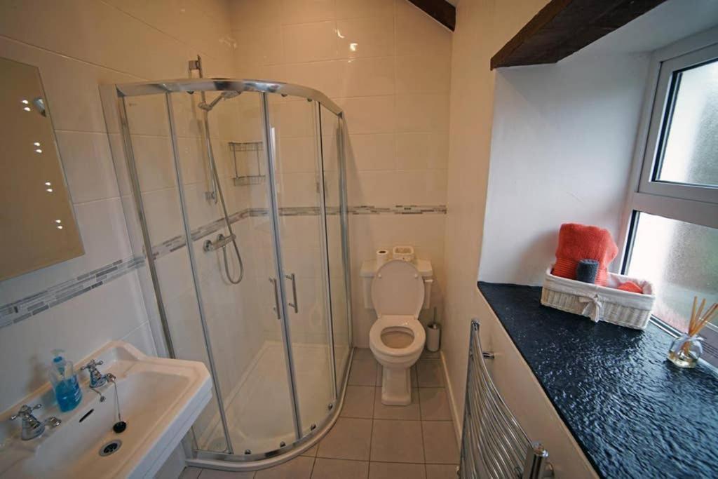 Red Stonecutters Cottage, Doolin Carrowauff 外观 照片