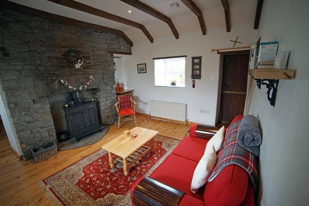 Red Stonecutters Cottage, Doolin Carrowauff 外观 照片