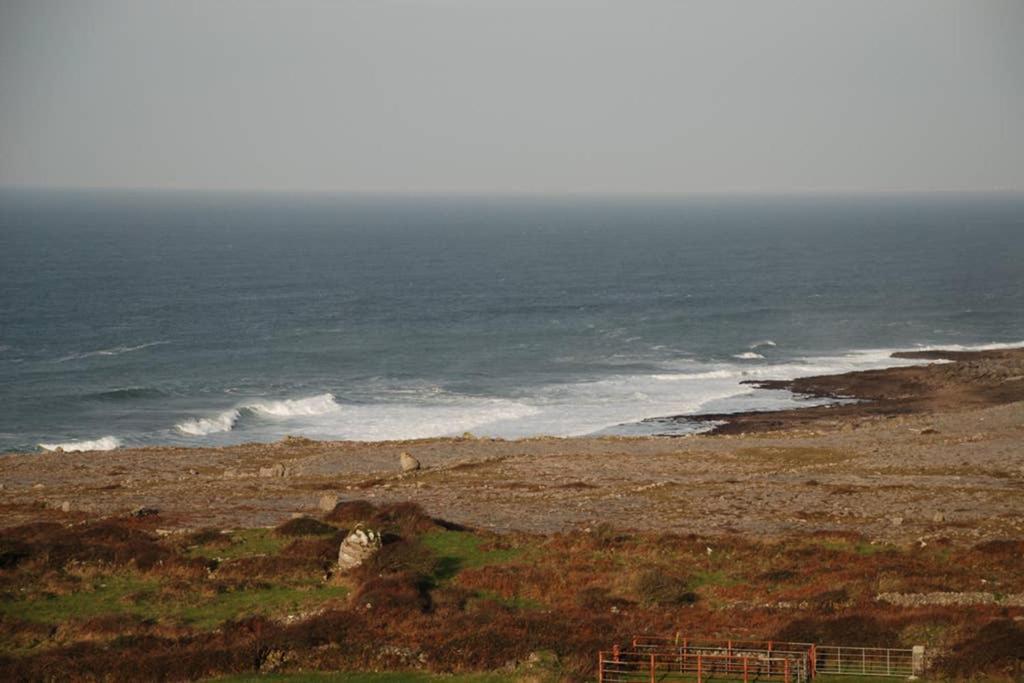 Red Stonecutters Cottage, Doolin Carrowauff 外观 照片